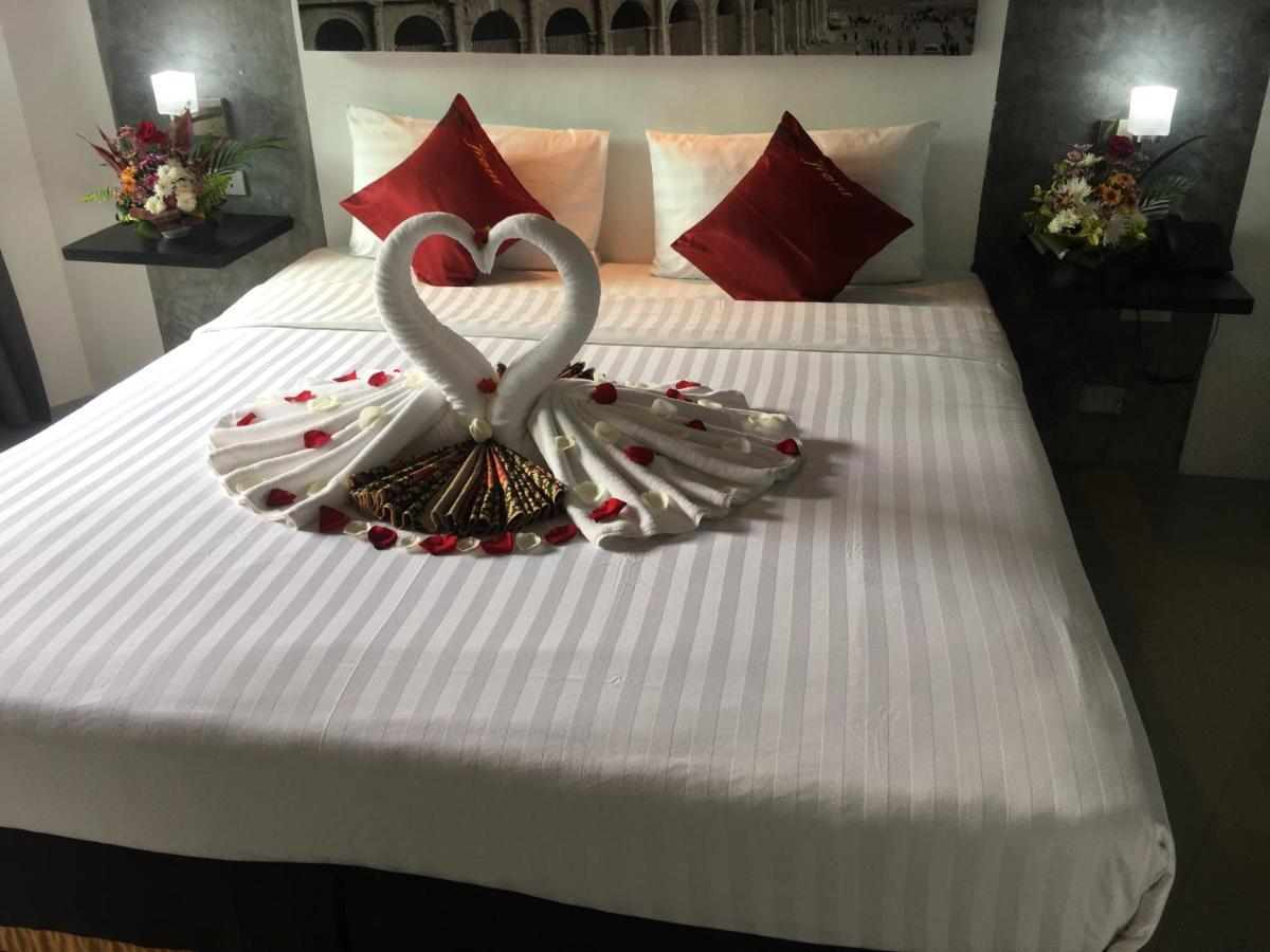 The Front Hotel And Apartments Patong Екстер'єр фото